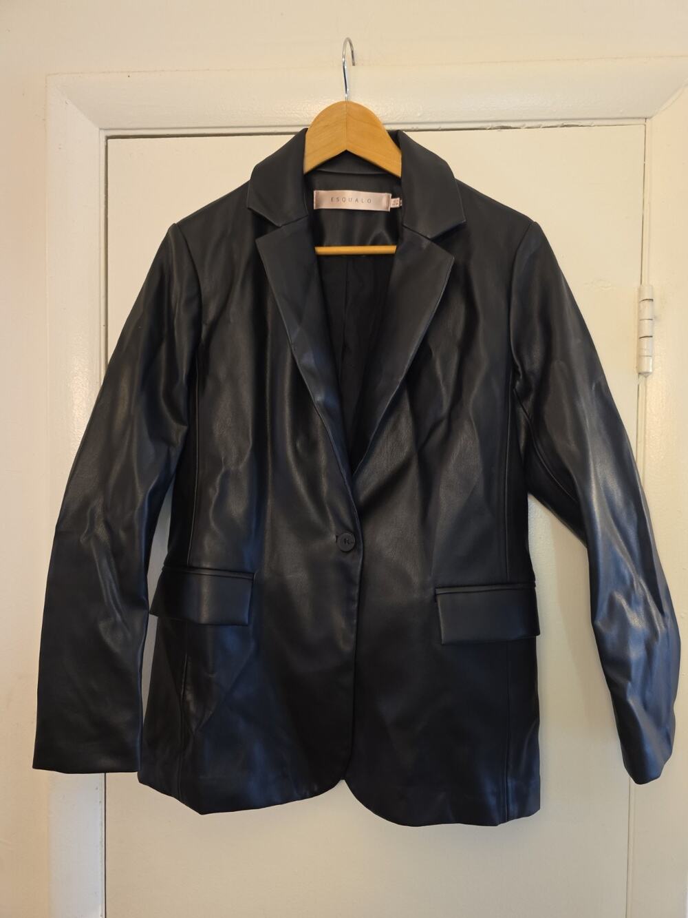 EsQualo super soft vegan leather Single Breasted Blazer Black size 4